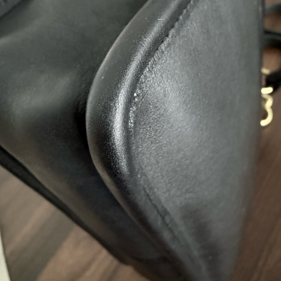 Vintage Coach Willis 9927 in Black with Brass Hardware - Picture 5 of 15